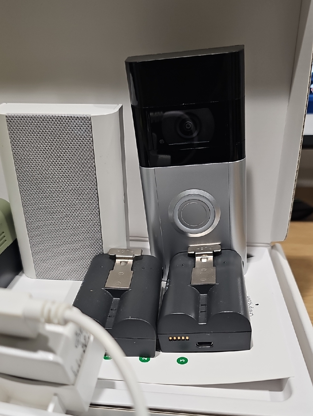 Ring Video Doorbell 3 + Chime Pro + Ring Bridge + 2 Batteries - Picture 9 of 12